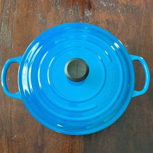 Le Creuset ® Signature 7.25-Qt. Caribbean Blue Enameled Cast Iron Dutch Oven